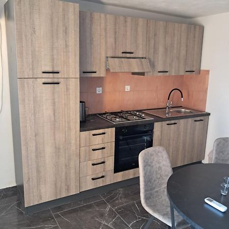 Apartments Mara Bela Karlobag Εξωτερικό φωτογραφία