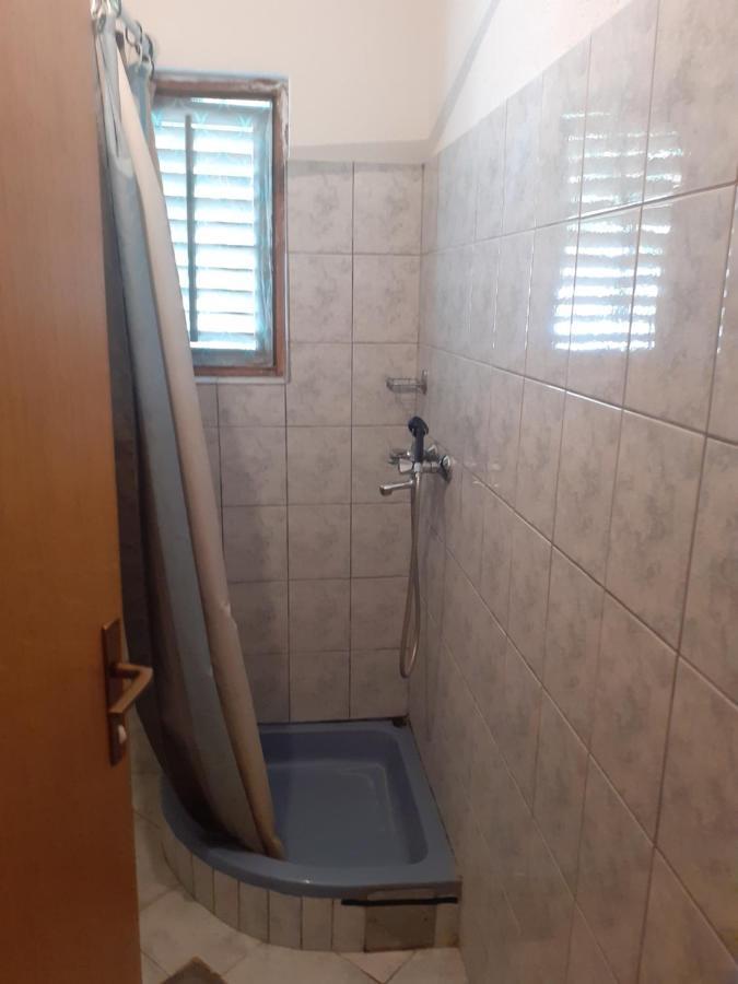 Apartments Mara Bela Karlobag Εξωτερικό φωτογραφία