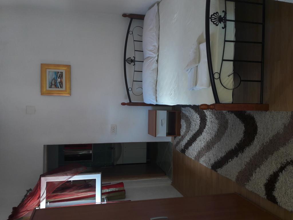 Apartments Mara Bela Karlobag Εξωτερικό φωτογραφία